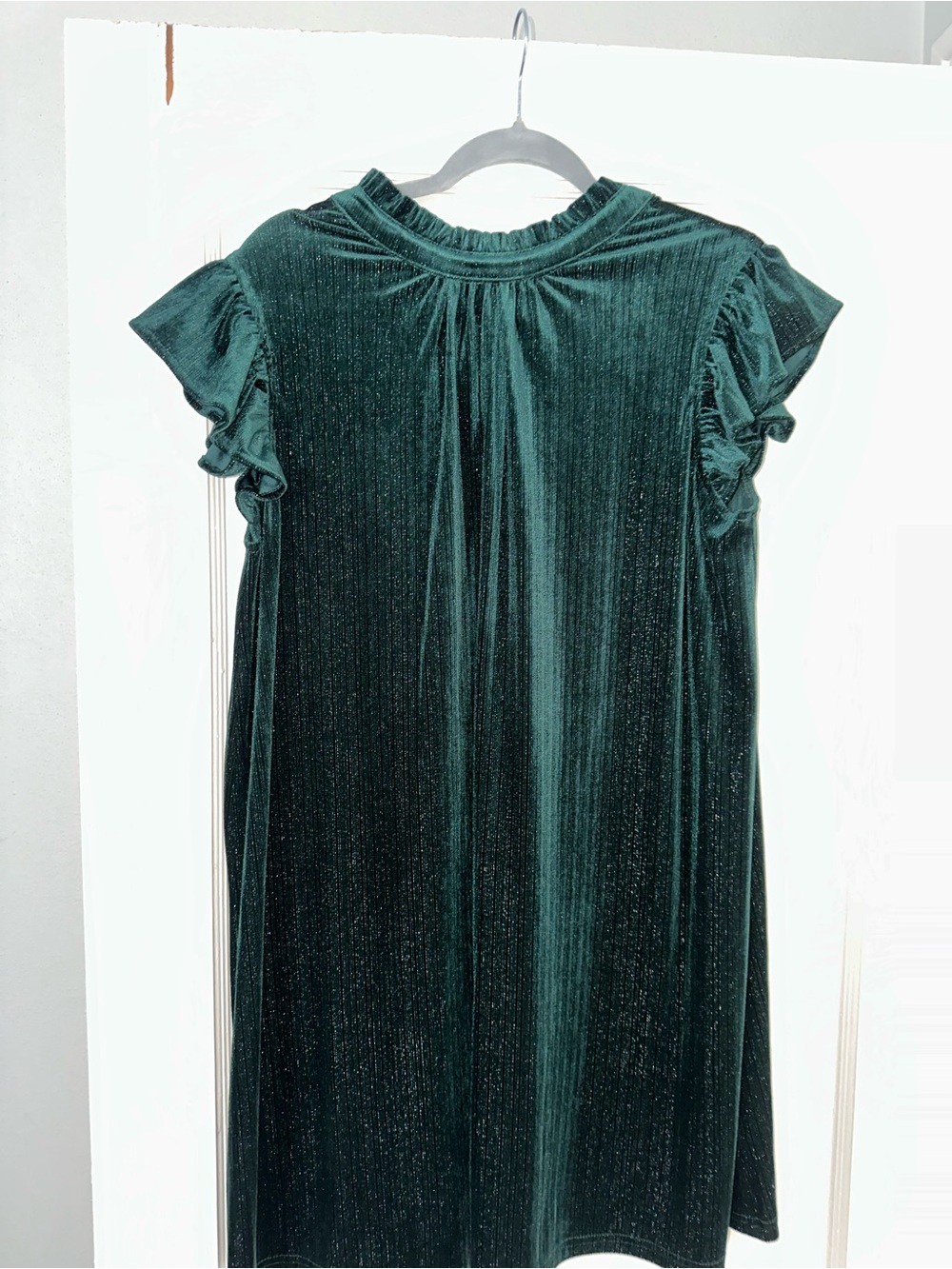 Voy Velvet Ruffle Sleeve Shift Dress - Emerald Green